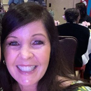 Meet your Posher, Dina